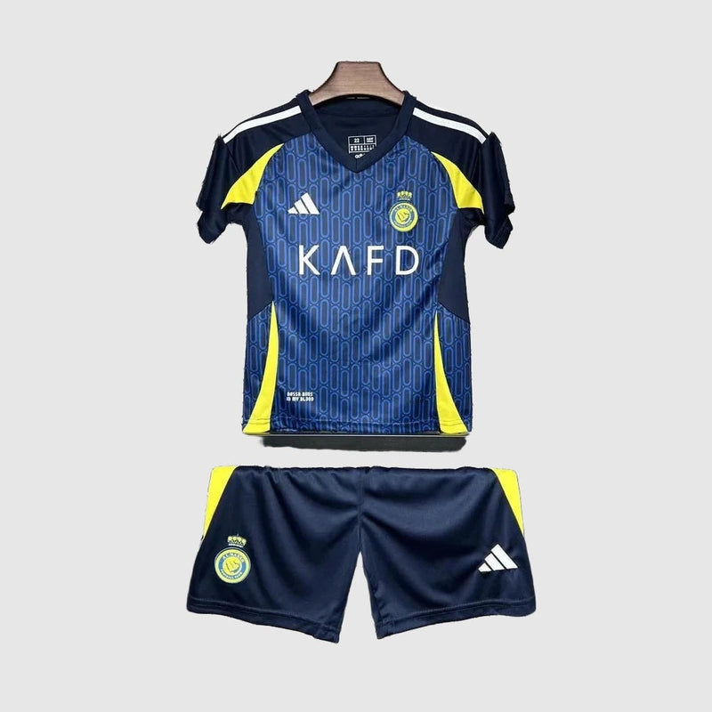 Kids Away Kit 24/25 · Design 2