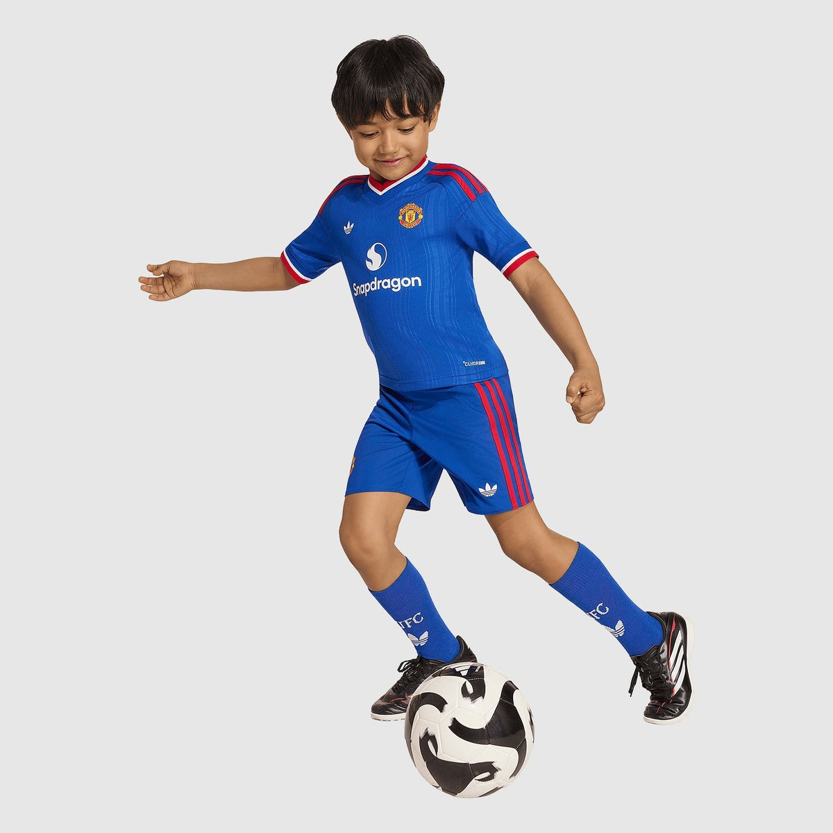 Kids Away Kit 26/27