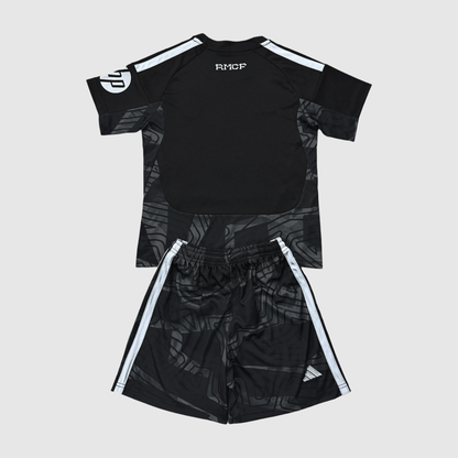 Kids Goalkeeper Kit 26/27 · Design 4
