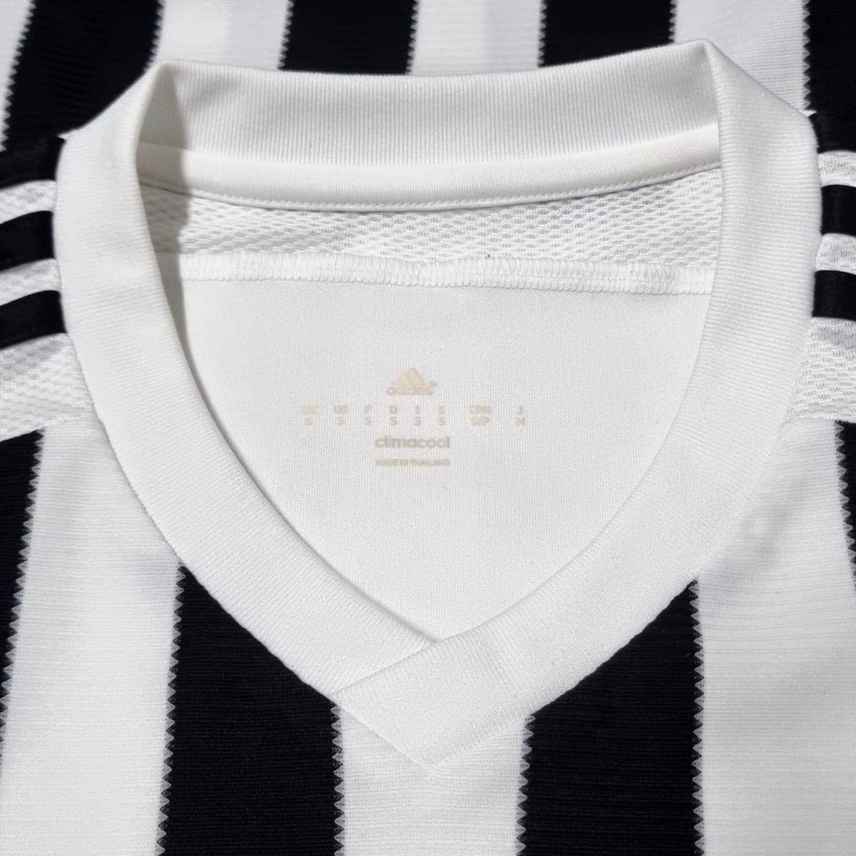 Retro Home Jersey 2015/16